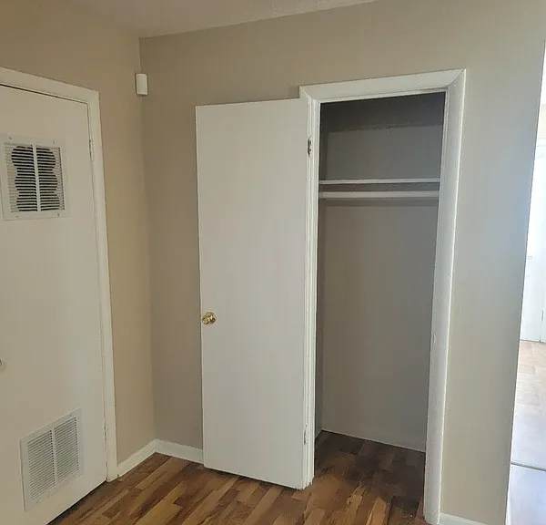 6005 Dickson Rd #3 — Photo 4