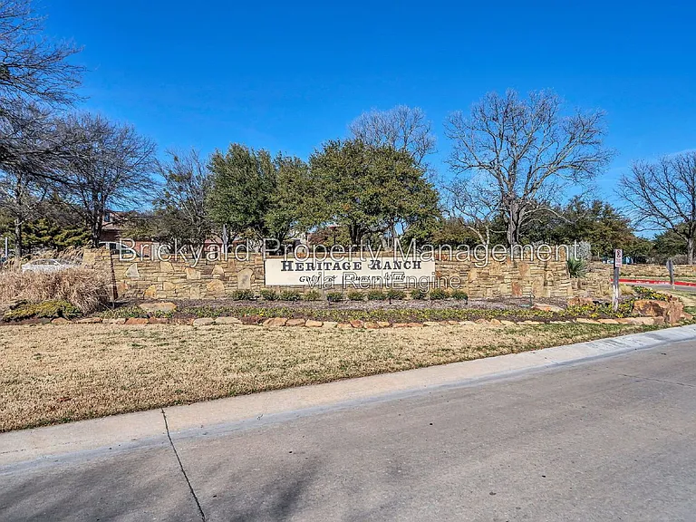 350 Pine Valley Dr — Photo 54