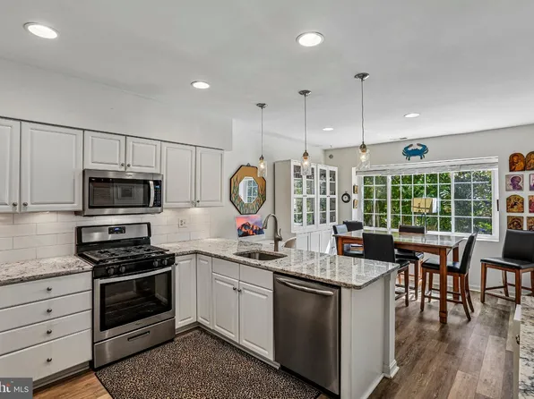 416 Rockfleet Rd Unit 201, Lutherville Timonium, MD 21093