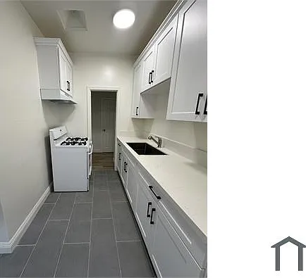 4506 S Hoover St — Photo 19