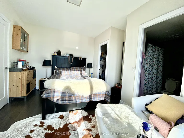 5 Sheppard Ave E #1718 — Photo 21