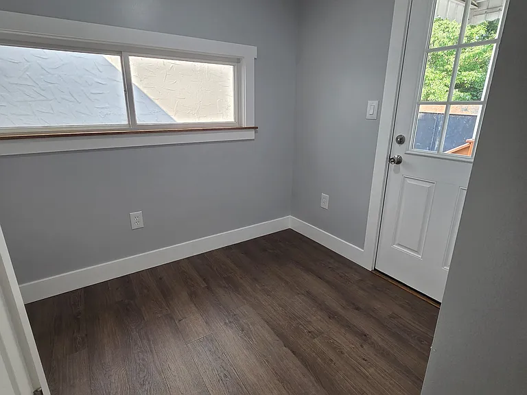 127 Retreat St — Photo 3