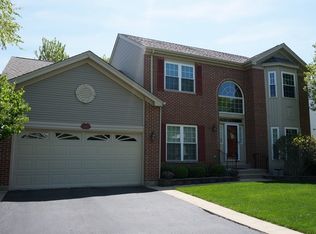 3860 Blackberry Dr, Lake In The Hills, IL 60156