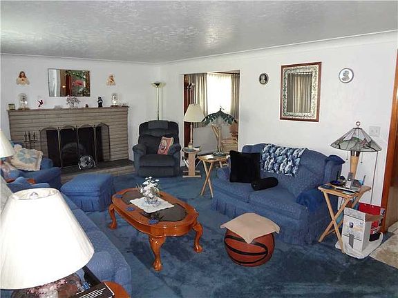 5th image of 1805 Wood St