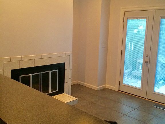 5th image of 4323 Laclede Ave APT G
