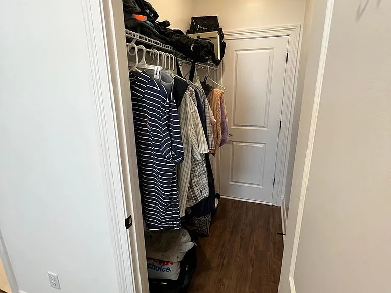 662 Cottage Grove Cir — Photo 23