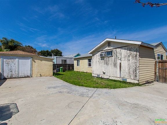 2nd image of 10367 Vista Del Cerro Dr