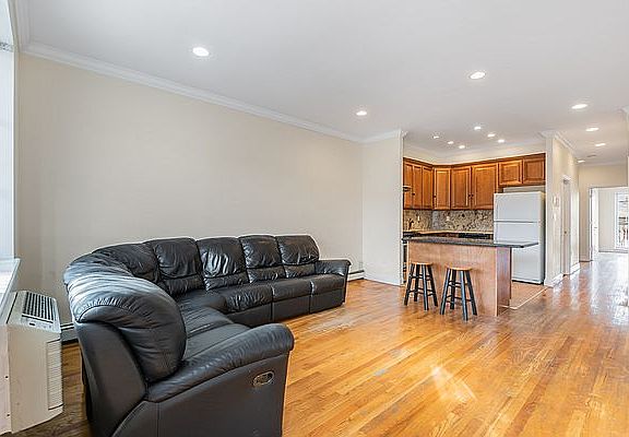 3rd image of 188 Bay 29 St #2