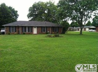 203 Valley View Dr, Smyrna, TN 37167