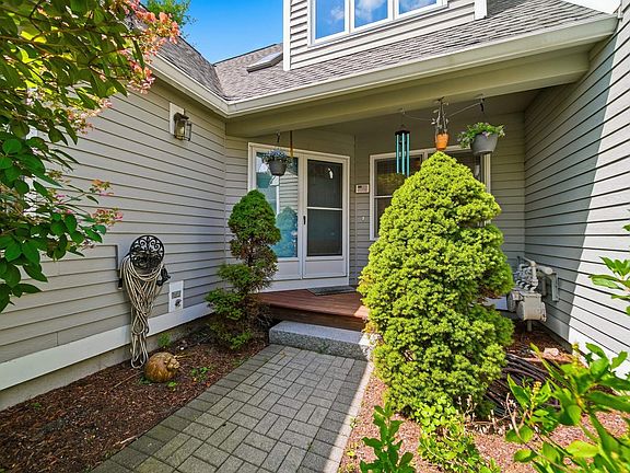 4th image of 361 Winding Pond Road
