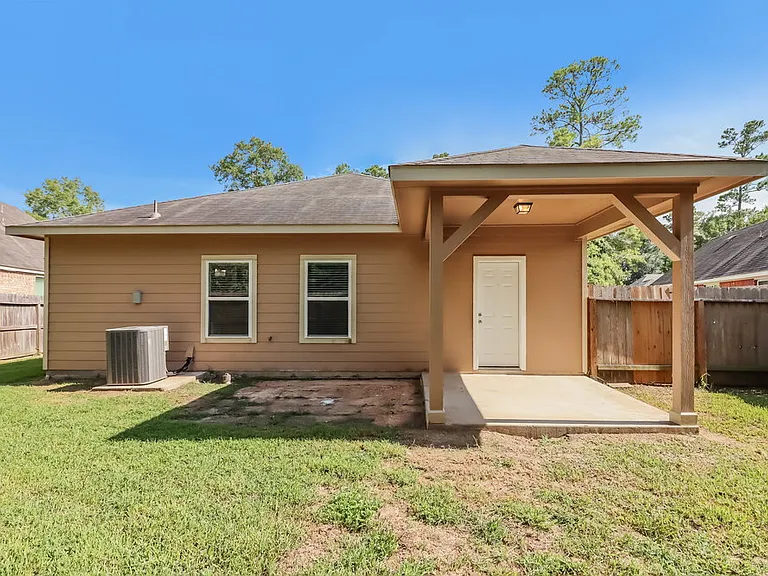 718 Neap Ct — Photo 15