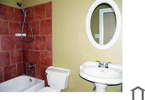 2804 Glen Hollow Cir — Photo 10