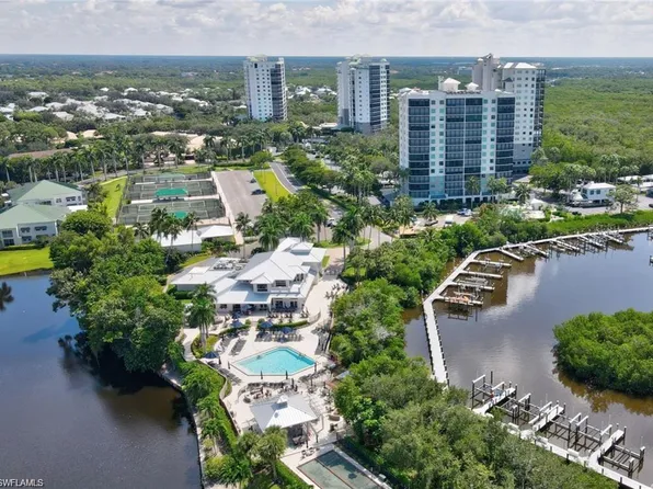 320 Horse Creek DR #105, NAPLES, FL 34110