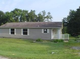 510 E Tucker St, Salem, IN 47167