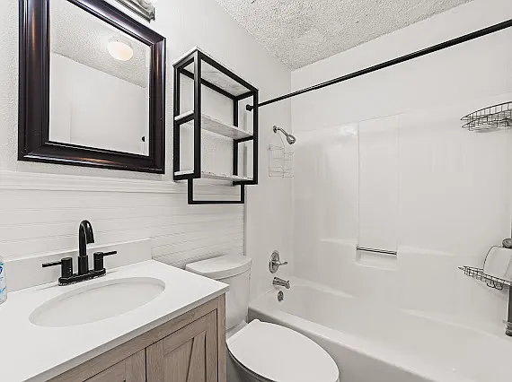 515 E Aspen St — Photo 6