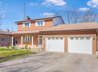 7 Balmoral Rd, Chatham Kent, ON N7L 4P7