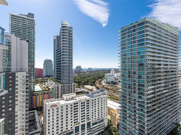 3rd image of 1100 S Miami Ave #05