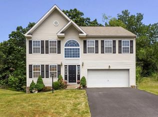 1005 Granite Dr, Mc Donald, PA