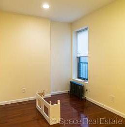 3rd image of 820 Washington Ave APT 4A
