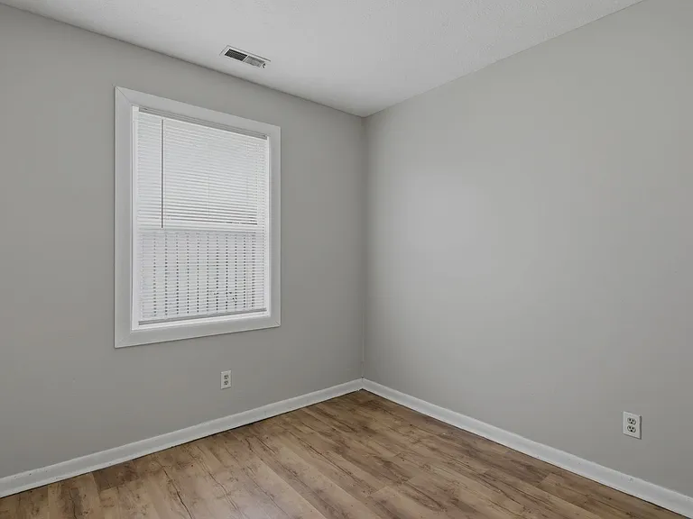 6984 Timberwood Dr — Photo 33