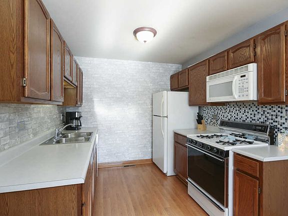 4th image of 370 Wilmington Dr Unit D1