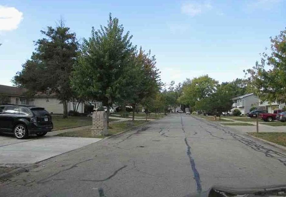 Exterior Neighborhood (street photo)