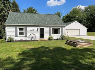 3261 Dewalt Dr, Akron, OH 44312