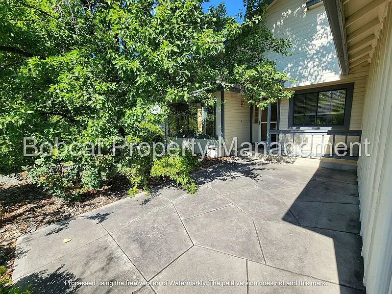 4 bed, 2.0 bath, 1848 sqft, $2,870 — Photo 1