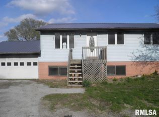6 Ricker Hill Ct, Davenport, IA 52802
