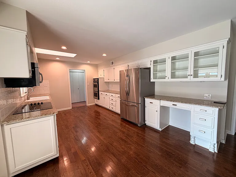 12844 Pembroke Cir — Photo 19