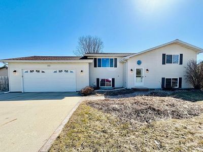 1921 17th Ave S, Brookings, SD, 57006