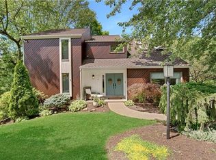 114 Woodside Dr, Mcmurray, PA