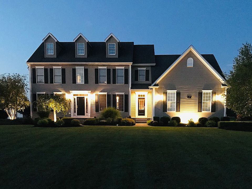 1st image of 45 Stoughton Ln