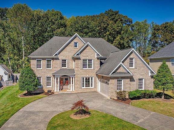 2nd image of 205 Rosehaven Ct
