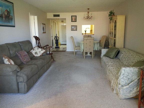 3rd image of 10303 Sunrise Lakes Blvd APT 304