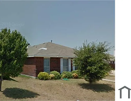 6 bed, 2046 sqft, $2,600 — Photo 2