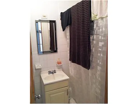 Rented by Douglas Elliman | media 15