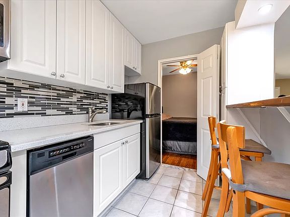 5th image of 102-18 64th Ave APT 5T