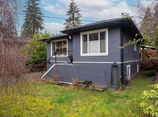 518 W 23rd St, North Vancouver, BC