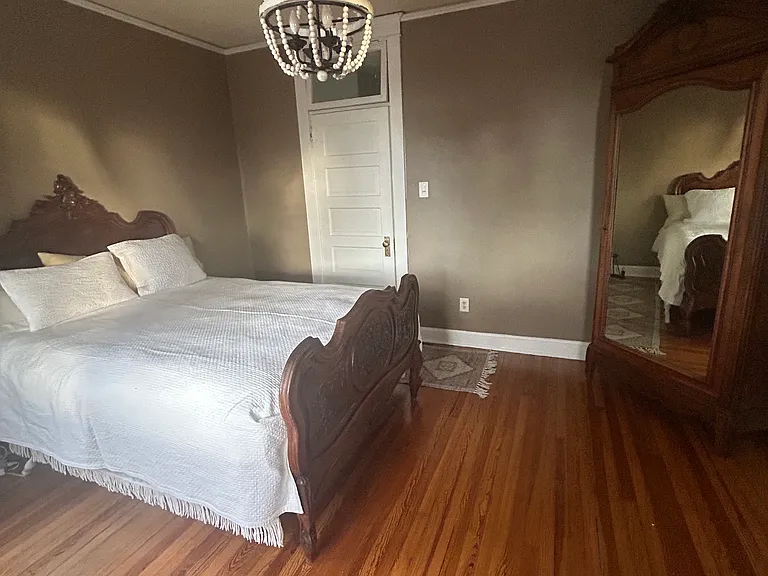 548 S Pearl St — Photo 18