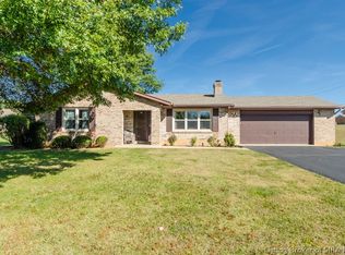 101 W Wendy Ln, Salem, IN 47167