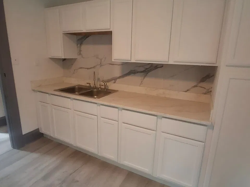 409 Davis St #2