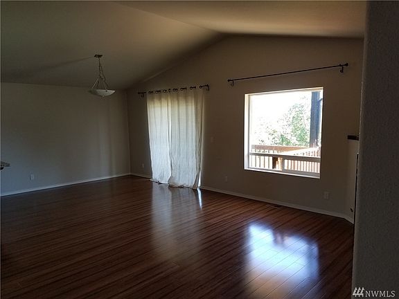 4th image of 334 Dora Ave