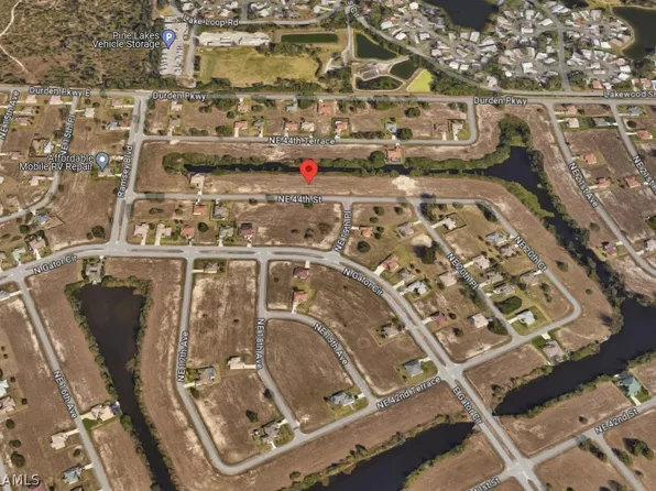 1807 NE 44th St, Cape Coral, FL 33909