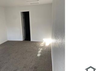 701 NE 17th St, Grand Prairie, TX 75050