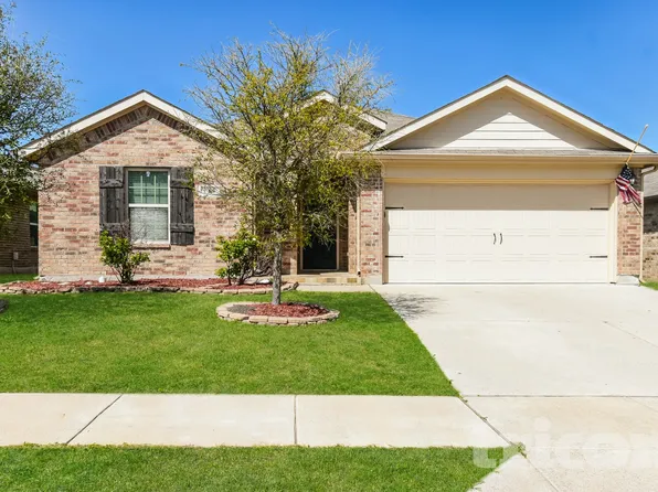 949 Corbitt Ln, Fate, TX 75189