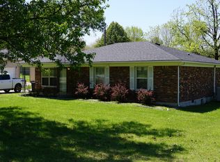 251 Heft Ave, Lebanon Junction, KY 40150