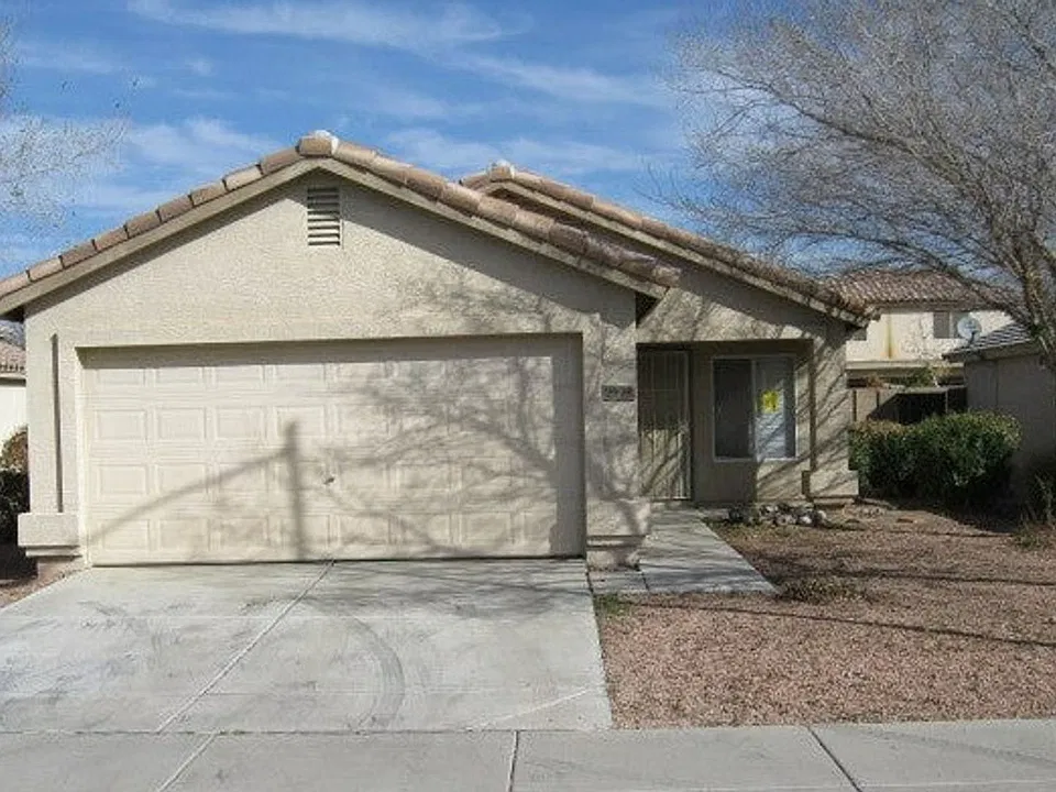 11932 W Charter Oak Rd