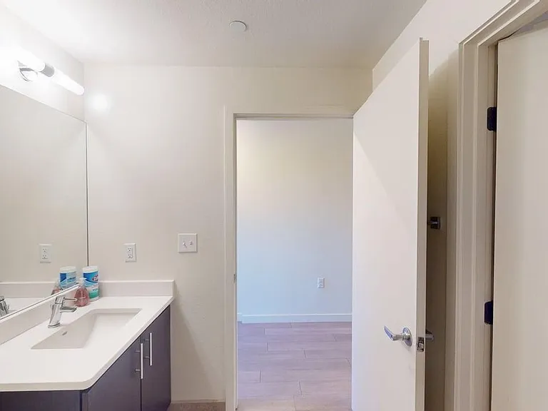 Platinum Apartments — Photo 19