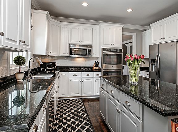 4th image of 173 Glen Arbor Ct